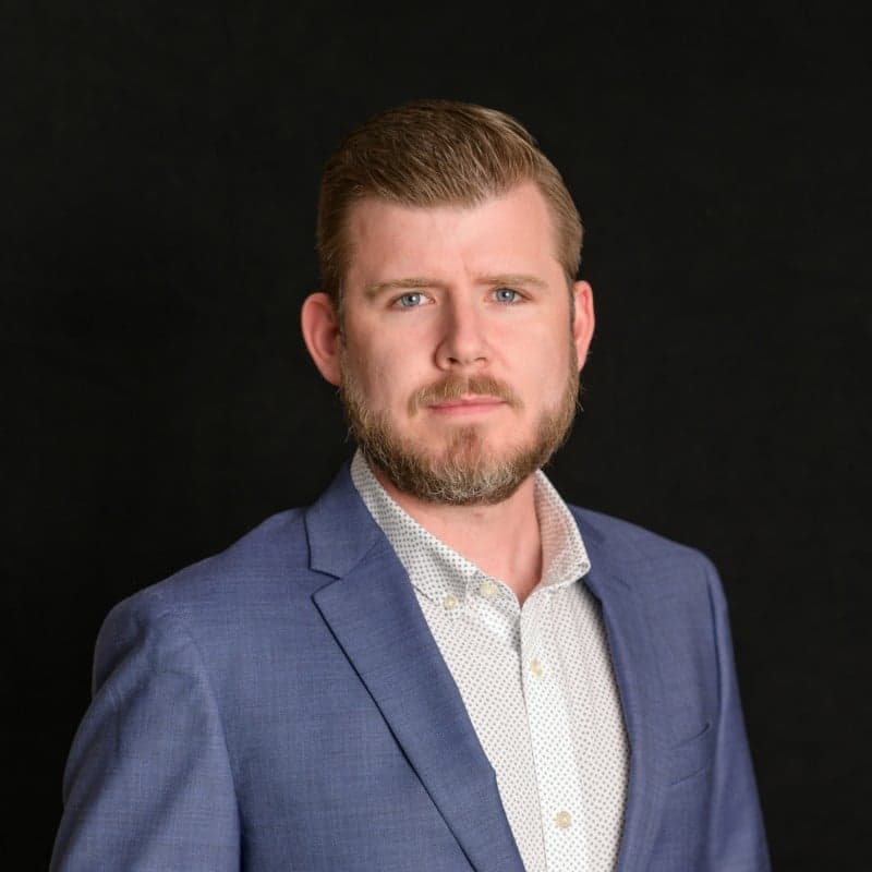 dustin vaughan headshot