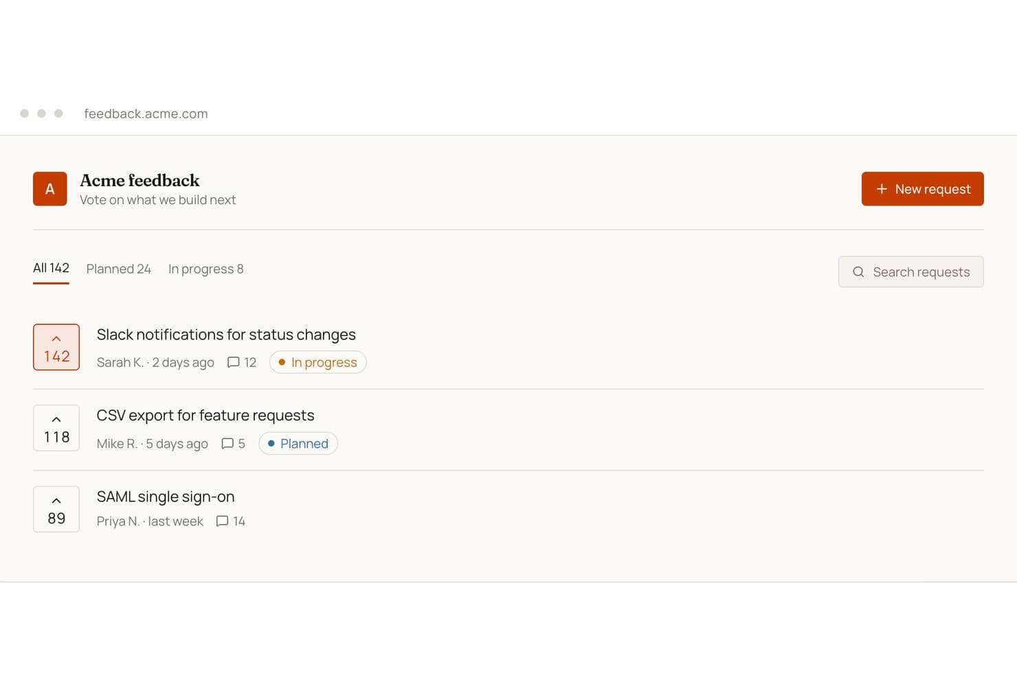 Feedbacktavle, der viser funktionsanmodninger med antal stemmer, statusser og kommentarer.