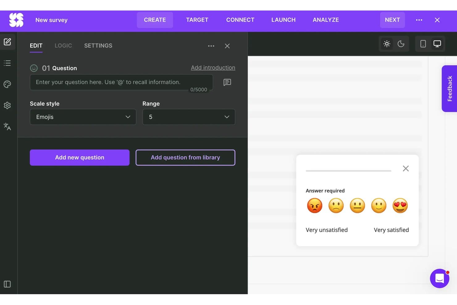 Creador de encuestas de Survicate que muestra una pregunta con escala de emojis y cinco opciones de emoción.