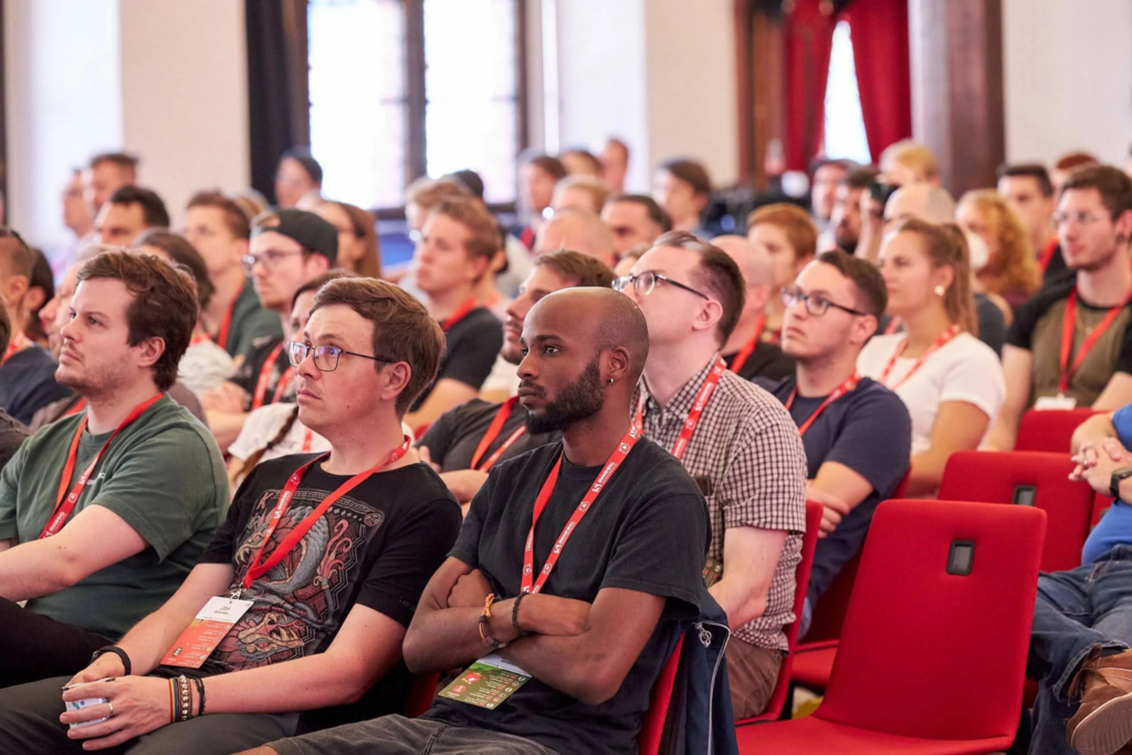 Asistentes en una presentación en SmashingConf